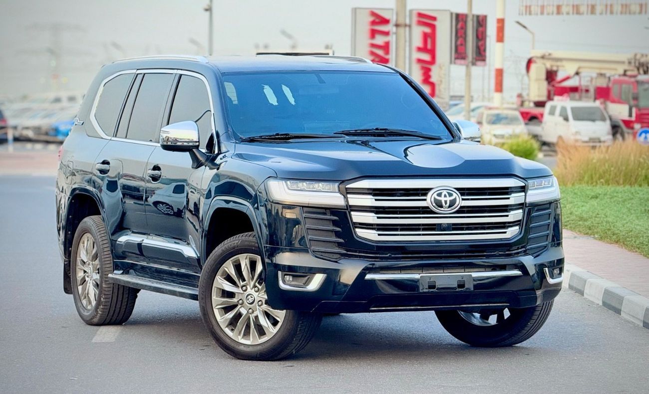 تويوتا لاند كروزر 2018 Model Facelift to 2025 LC300 Exterior and Interior Both Full Option V6 Engine