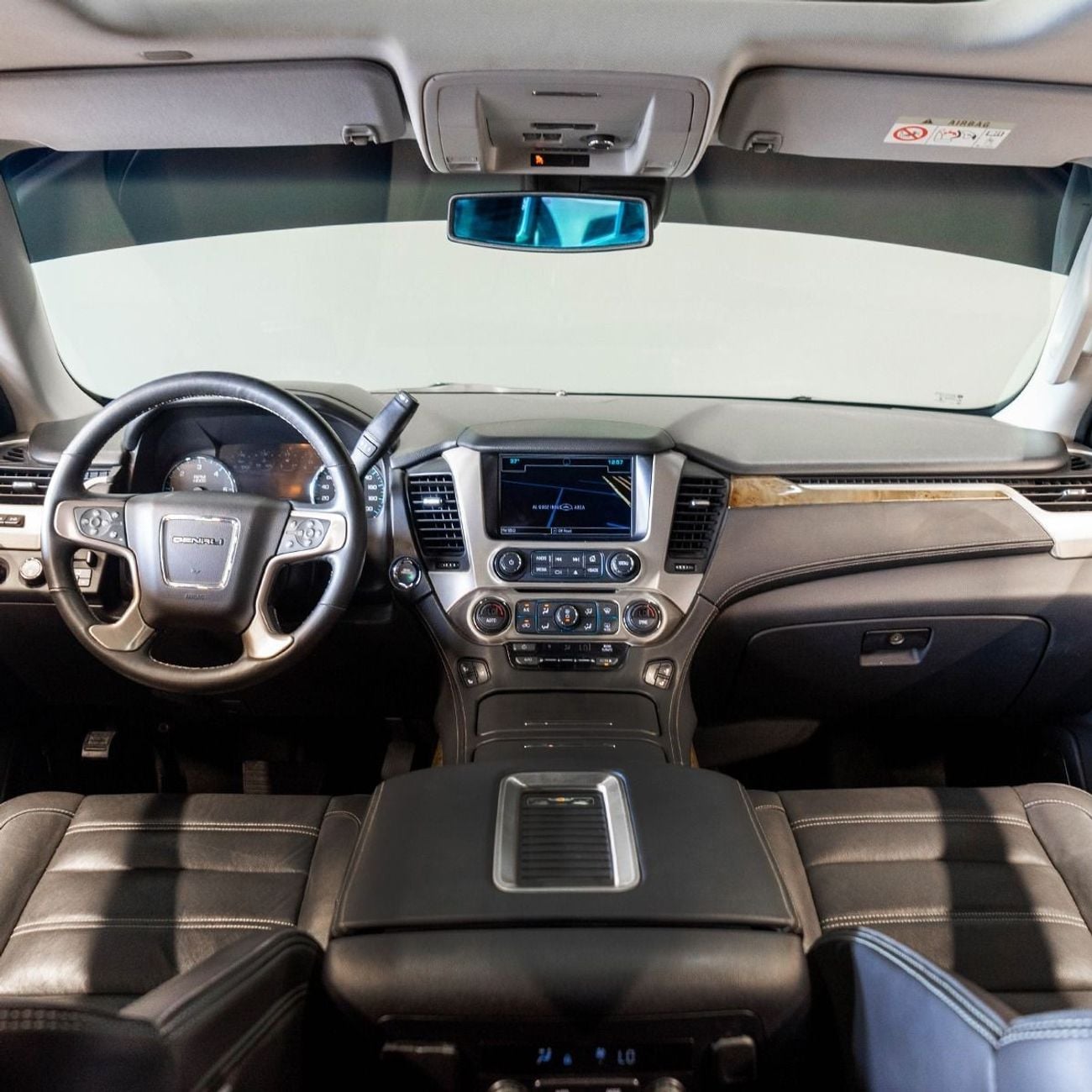 GMC Yukon AED 2,189 pm • 0% Downpayment • Denali • 2 Years Warranty