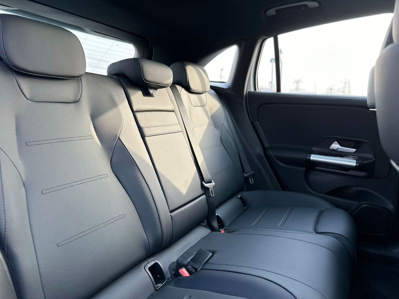 Mercedes-Benz EQA 250 MERCEDES EQA260 2024 2WD