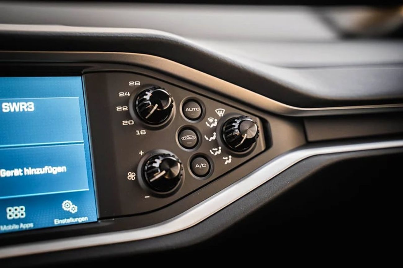 فورد جي تي LIQUID CARBON 1 OF 25 + FULL CARBON BODY !!!