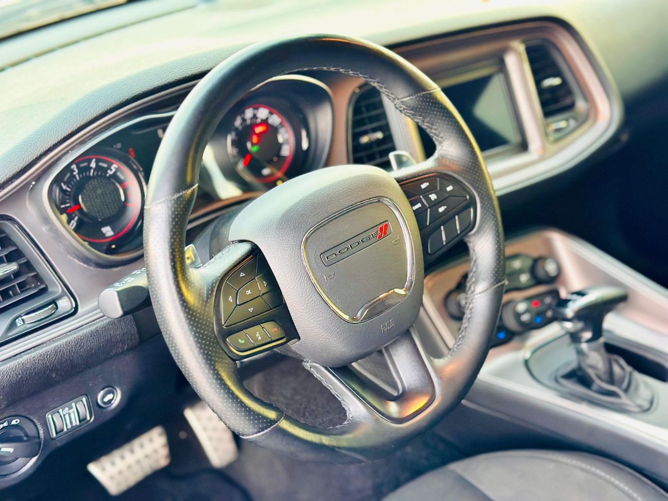 دودج تشالينجر R/T 5.7L (370 HP)