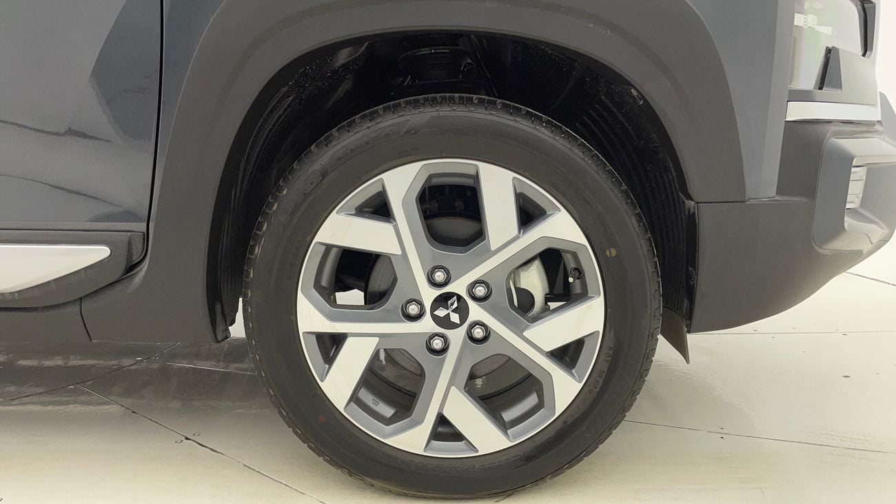 Mitsubishi Xpander H/L PREMIUM 1.5 | Zero Down Payment | Home Test Drive