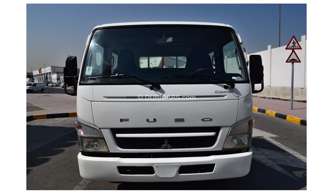 Mitsubishi Fuso Canter Mitsubishi Canter D/C pick up, model:2017. Excellent condition