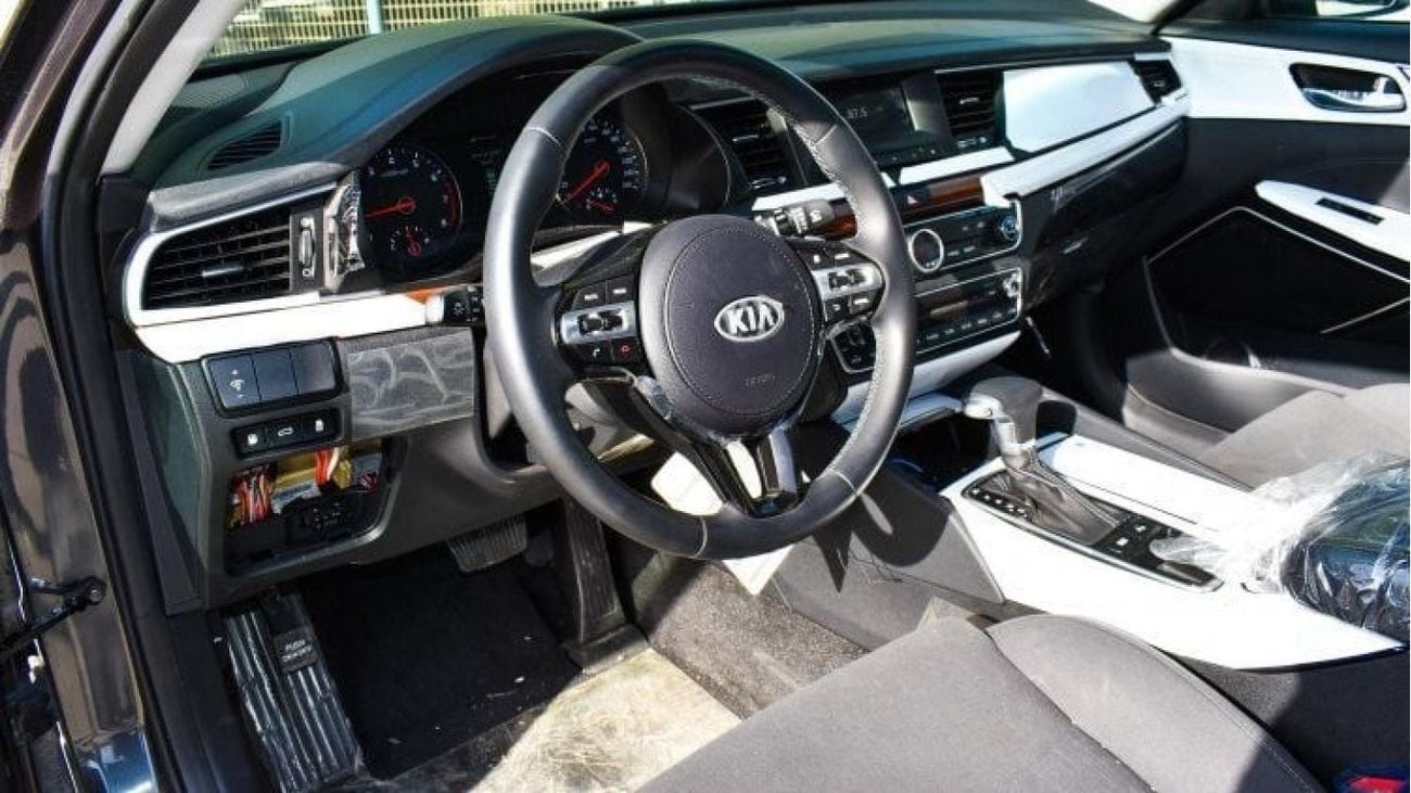 كيا كادنزا LX