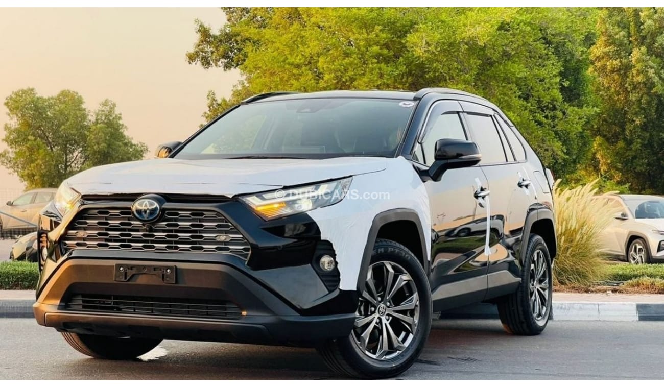 تويوتا راف ٤ 2022 [RHD] Hybrid Black Edition 2.5L 4WD Push Start 360 Camera 3 Modes of Driving Electric Seats Pre