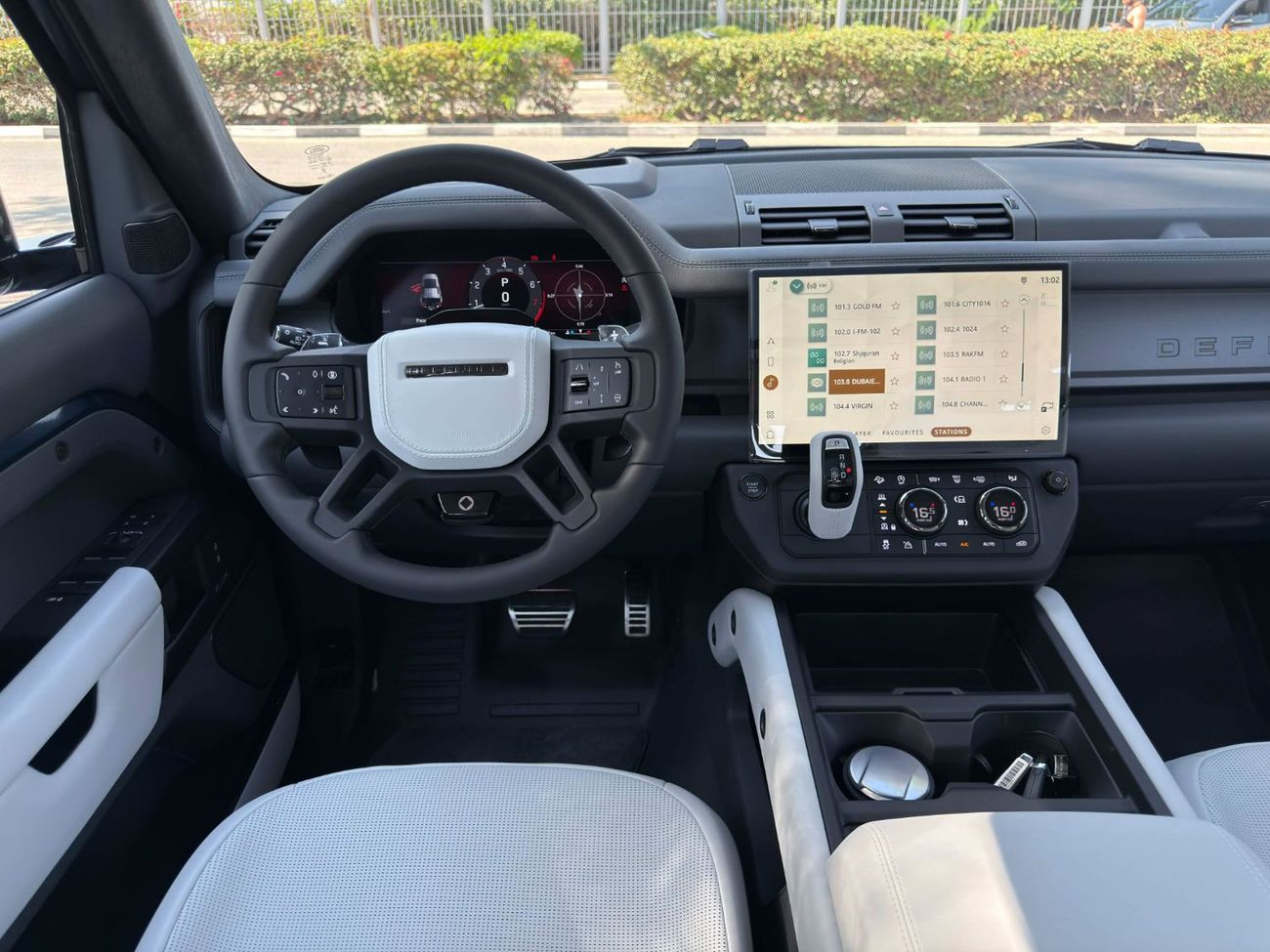 Land Rover Defender OCTA
