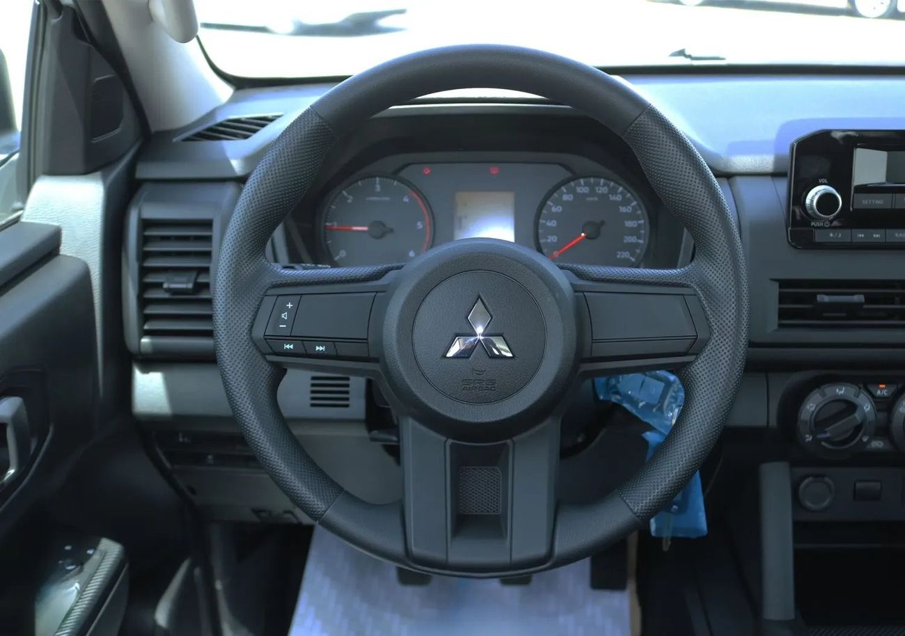 Mitsubishi L200 Triton GLX 4WD 2.4L Diesel MT High Line