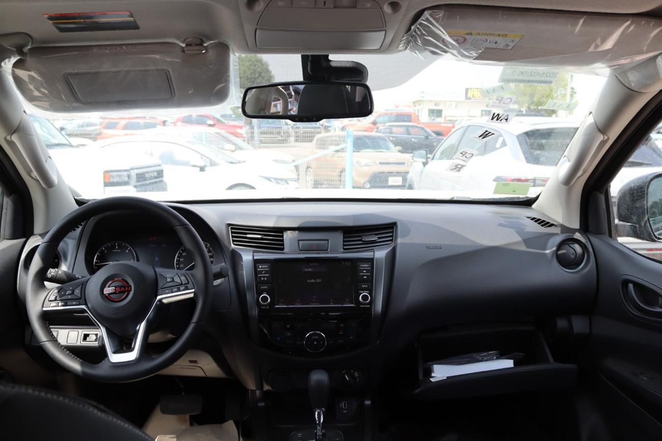 نيسان نافارا G 2.5L 4WD A/T