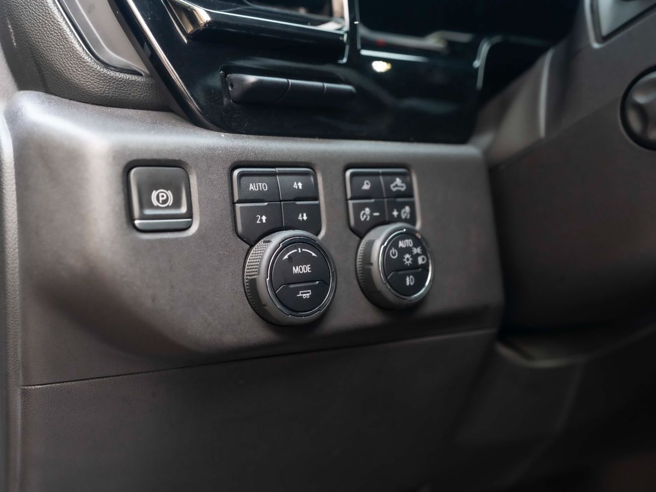 Chevrolet Silverado ZR2