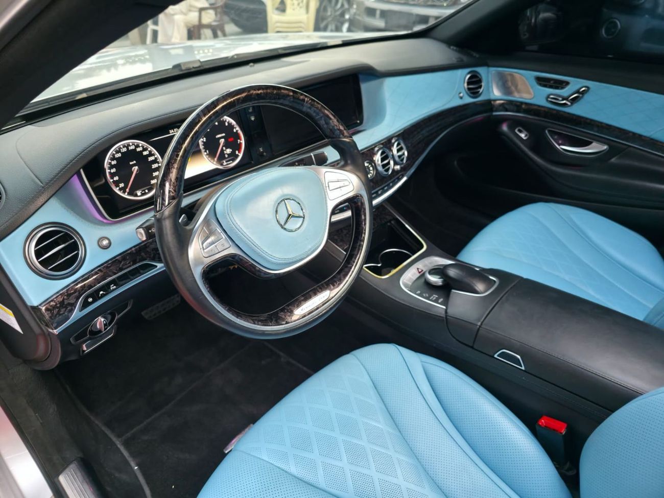 مرسيدس بنز S 550