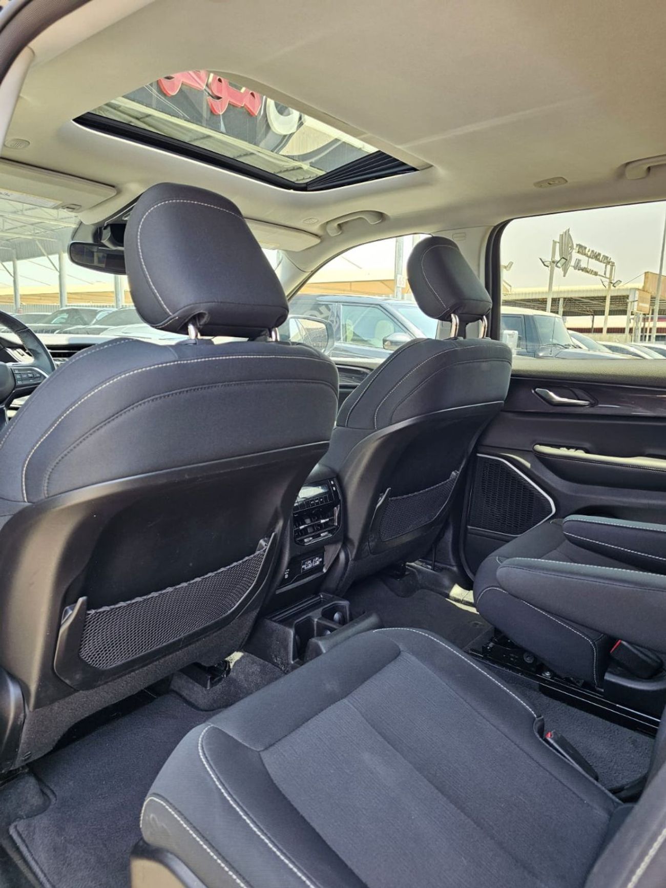 جيب جراند شيروكي