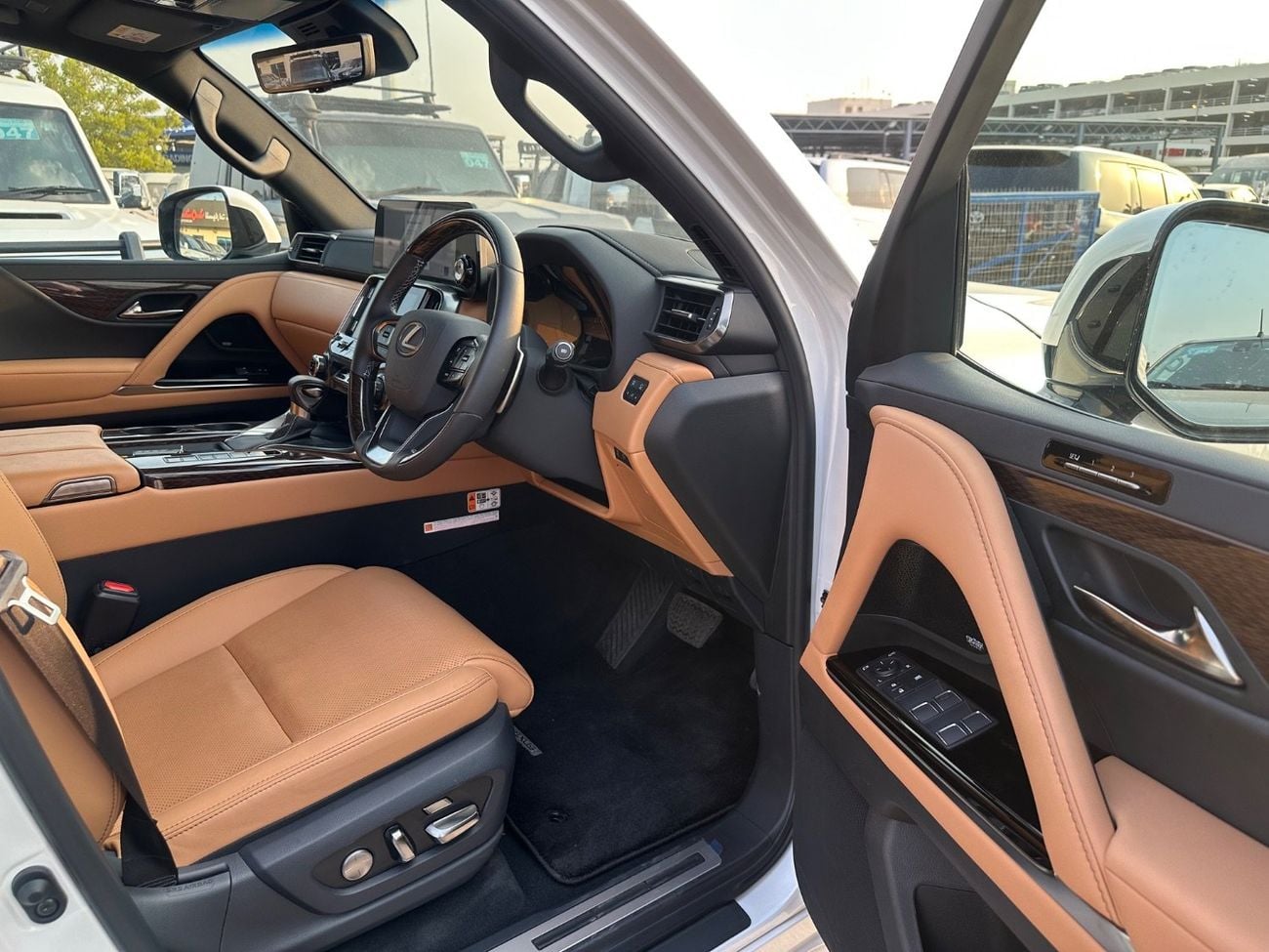 لكزس LX 500 LX 500D