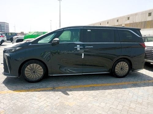 لكزس LM 350h 2024 LM350H VIP 4-Seat BLACK with BLACK Euro Spec. HYBRID AWD