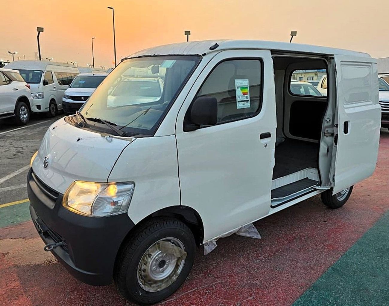 تويوتا لايت آيس TOYOTA LITEACE 1.5L PETROL VAN RWD 5 DOORS WHITE COLOR 2025 MODEL
