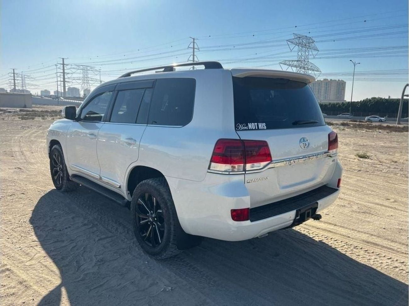 تويوتا لاند كروزر Diesel 4.5 Liter Right Hand Drive SAHARA Sunroof Cool Box Leather Power Seats