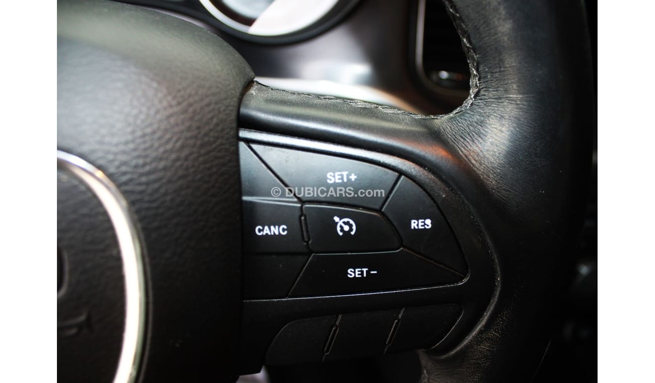 دودج تشارجر 3.6L SXT (متوسط) دودج تشارجر 2019 الفئة 2 خليجي بحالة ممتازة