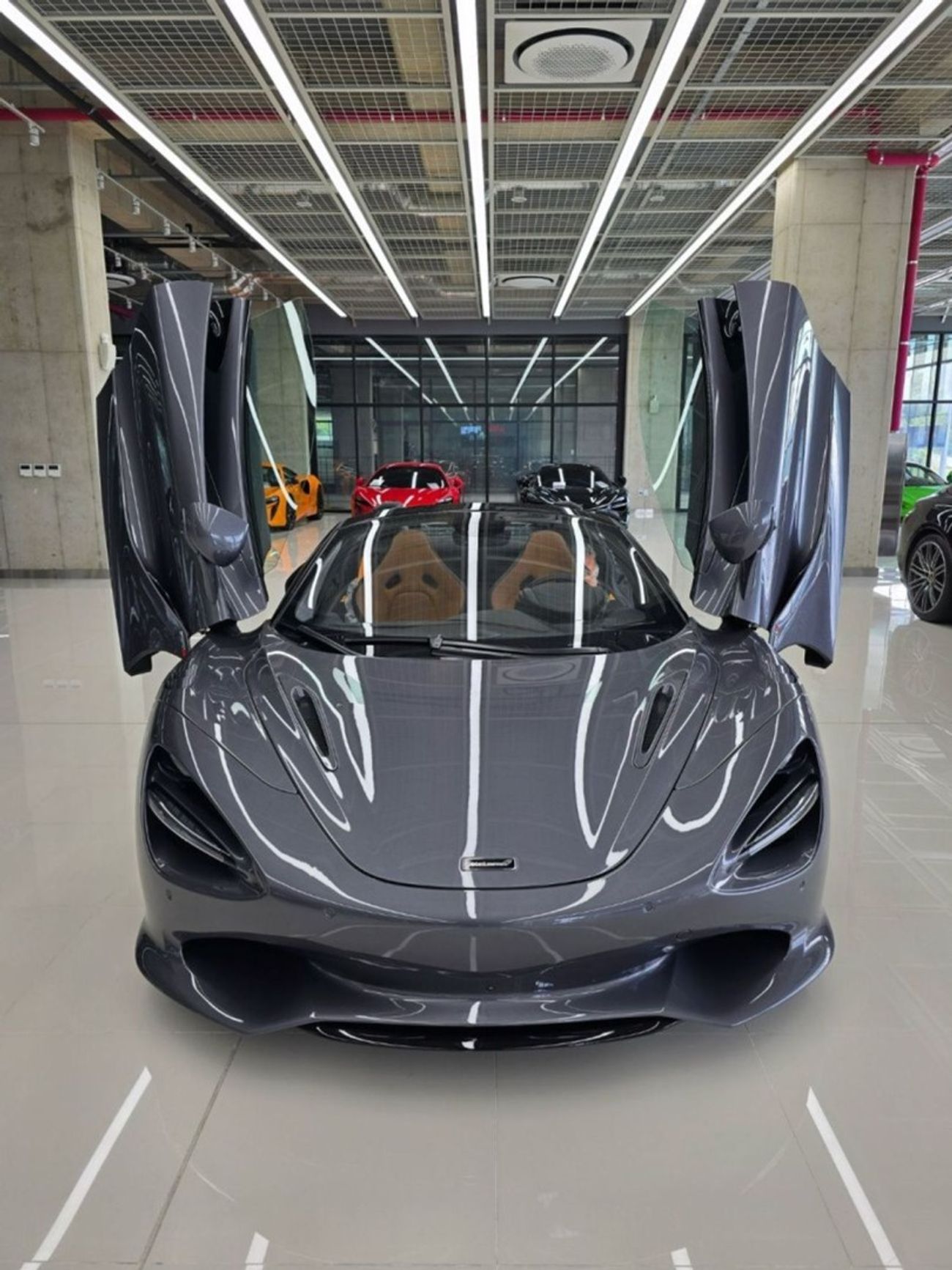 مكلارين 750S سبايدر Brand New McLaren 750S Spider