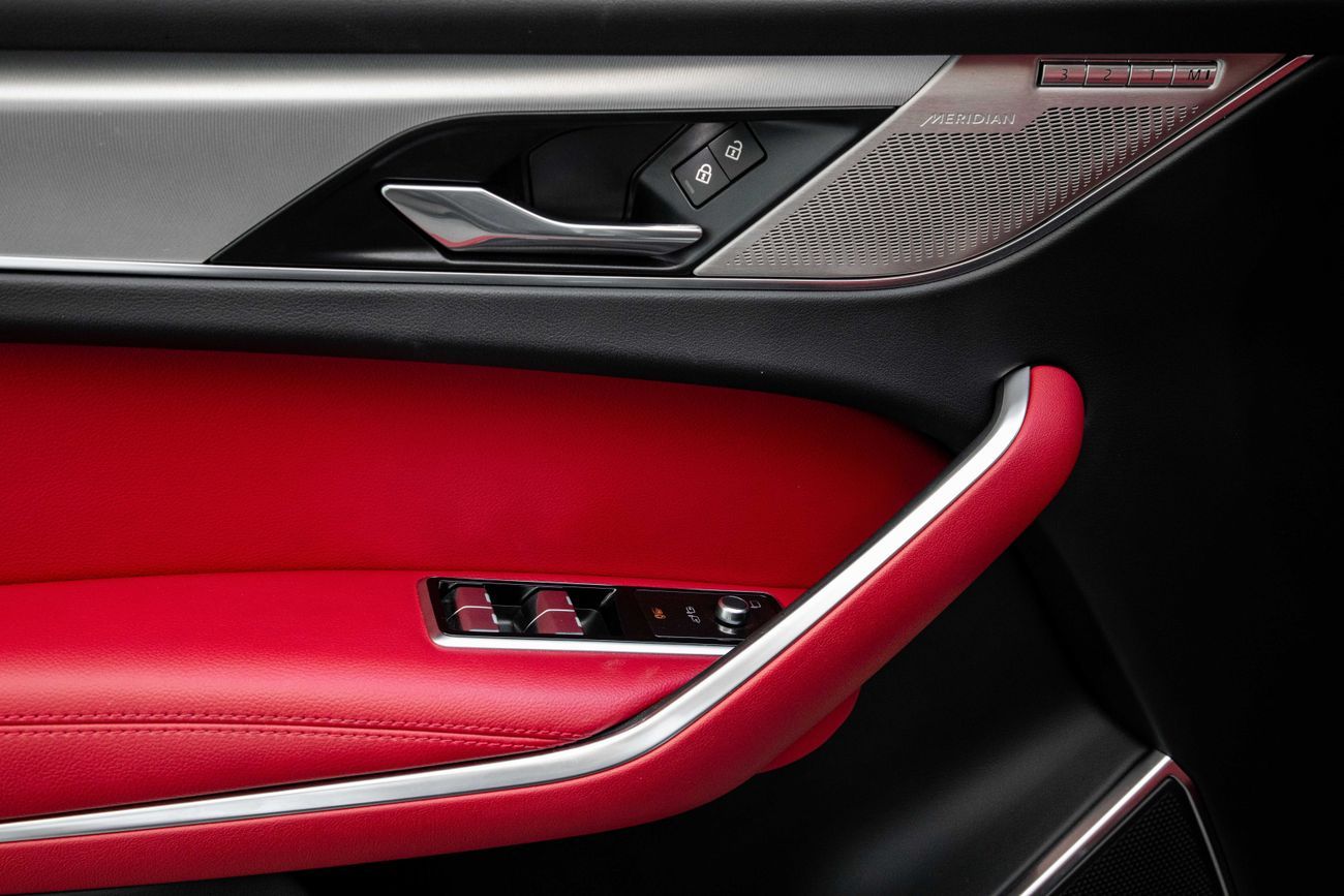 Jaguar F Pace F-Pace R-Dynamic P250 SE | 2,840 P.M | 0% Downpayment | Agency Warranty |