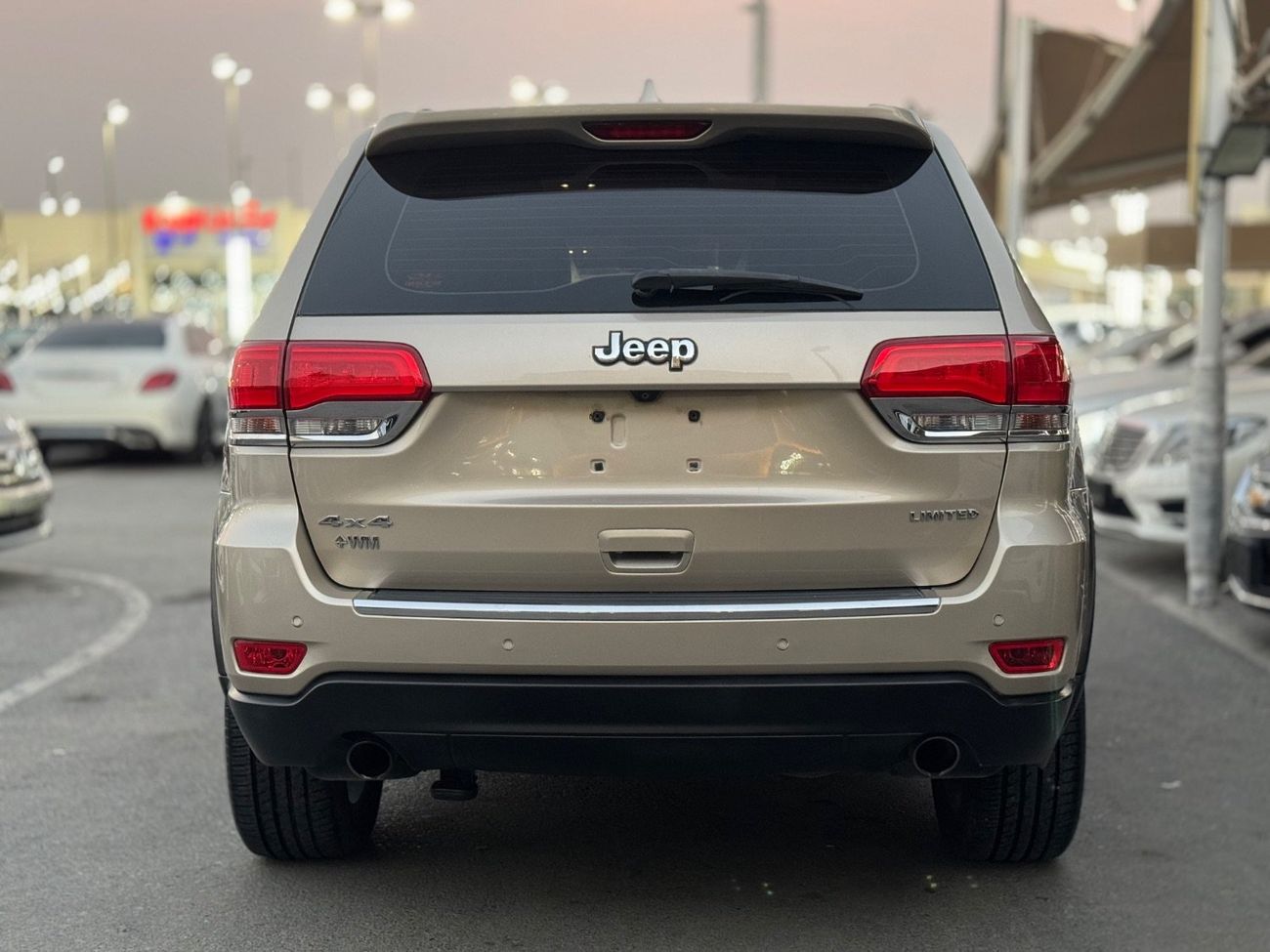 جيب جراند شيروكي Limited 5.7L (360 HP)