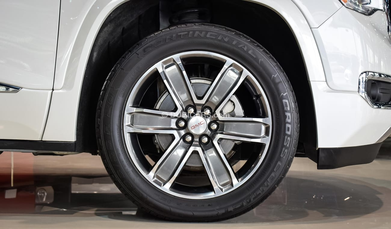 GMC Acadia AWD DENALI