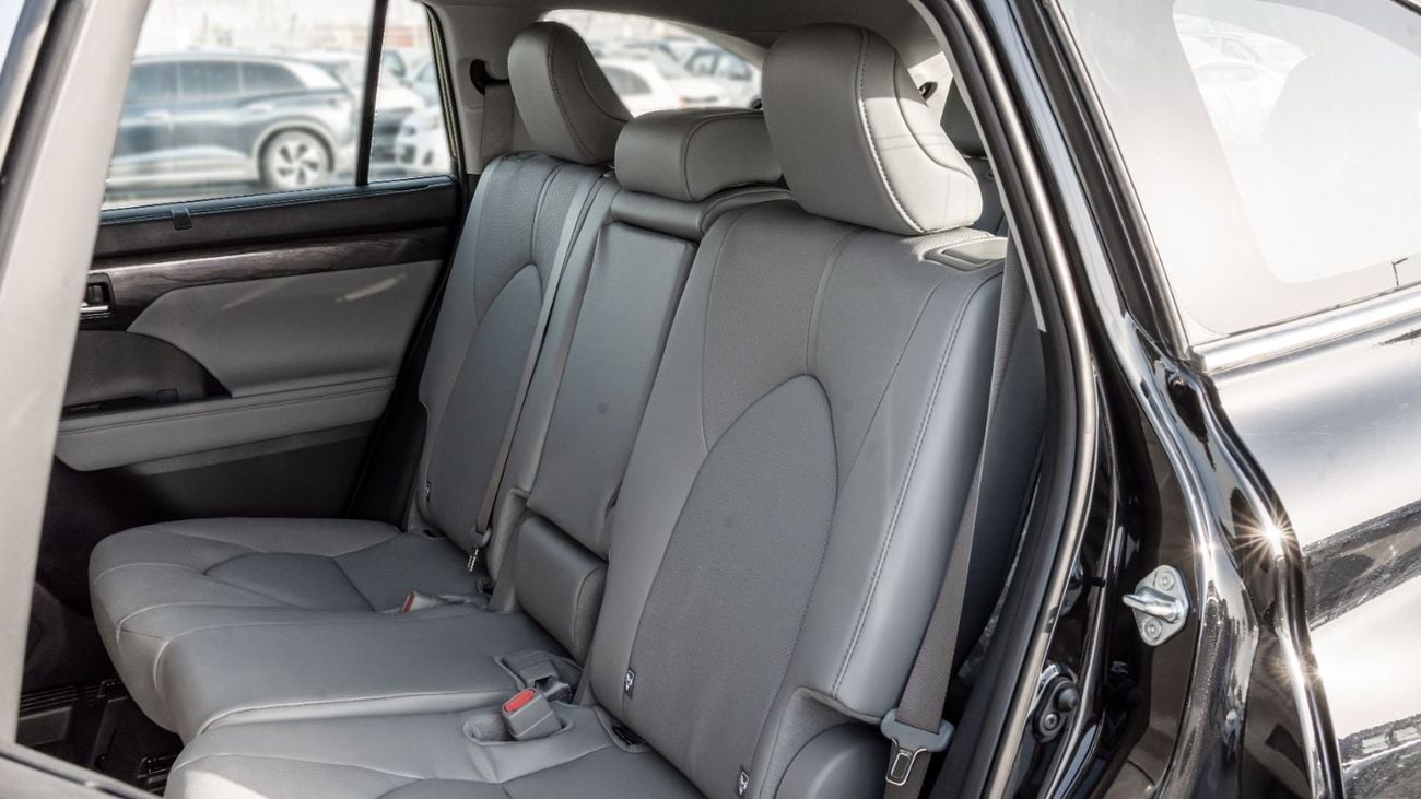 Toyota Highlander 2026 Toyota Highlander Limited 2.5L AT Hybrid (Black)