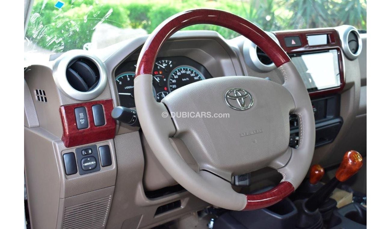 تويوتا لاند كروزر بيك آب 79 DOUBLE CABIN LIMITED V8 4.5L  WITH WINCH AND DIFFERENTIAL LOCK