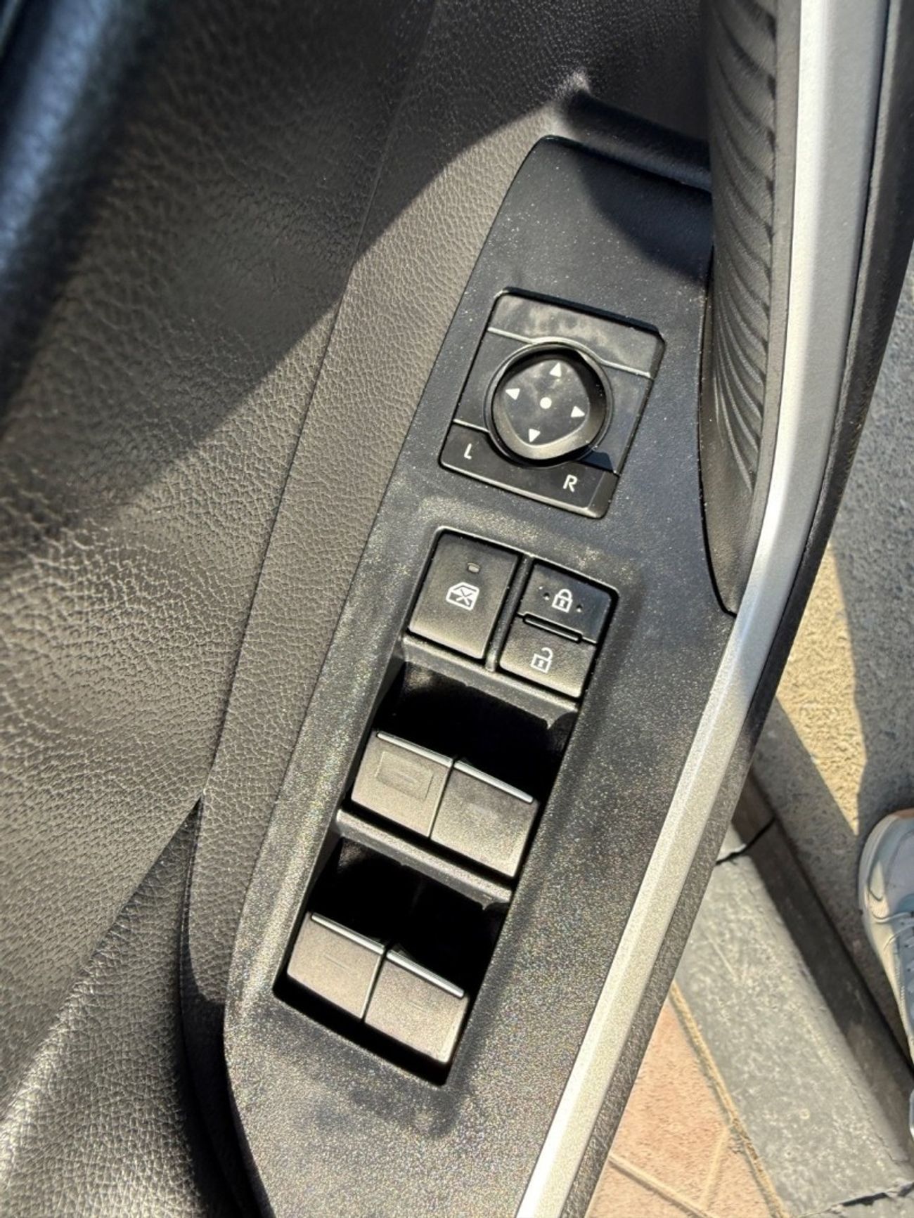 Toyota RAV4 XLE 2.5L