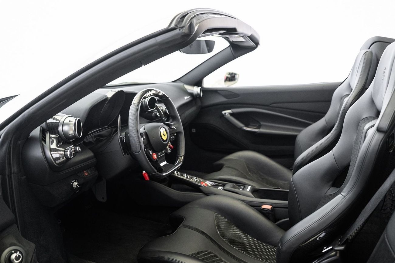 Ferrari F8 Spider 3.9T V8