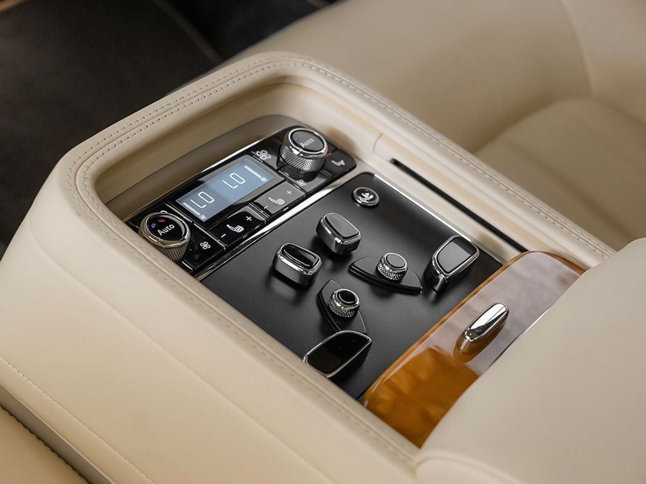 بنتلي مولسان 2015 Bentley Mulsanne / European Spec