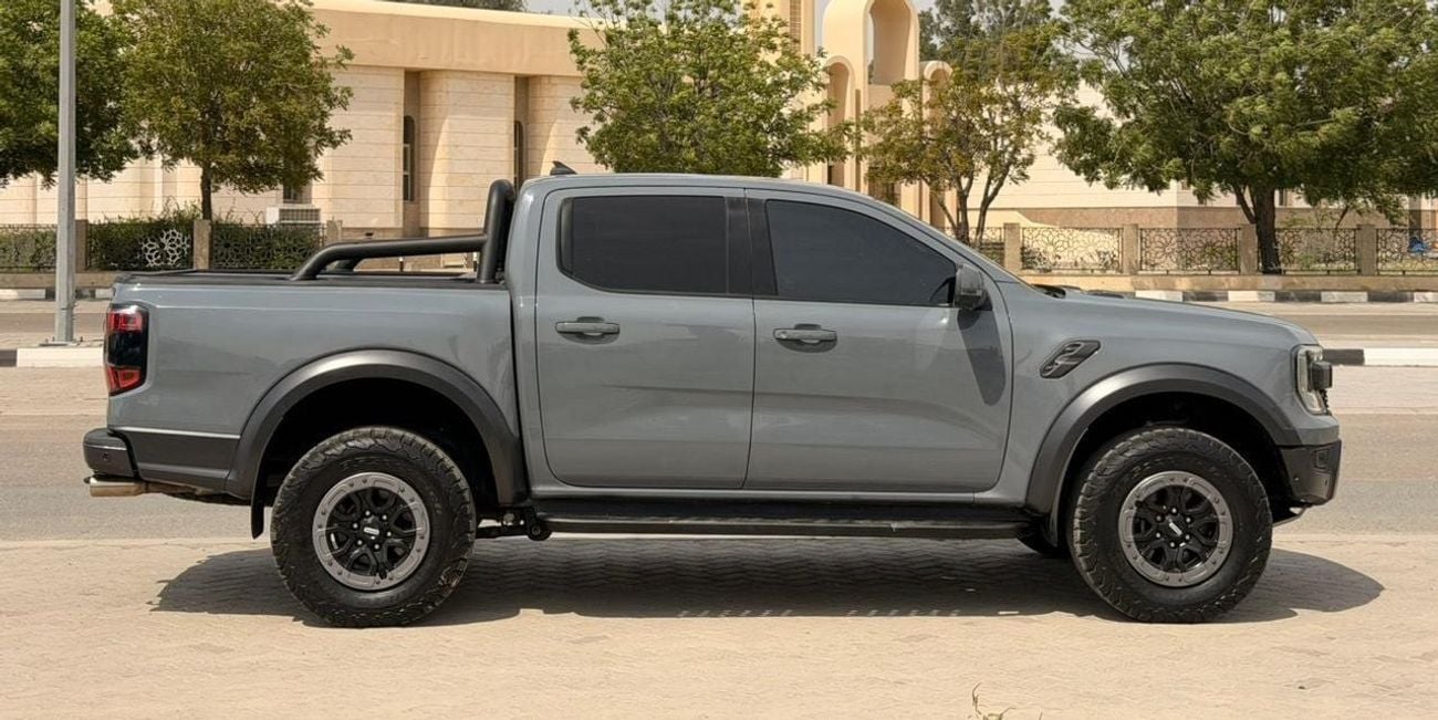 فورد رانجر RAPTOR V6 PETROL RIGHT HAND DRIVE