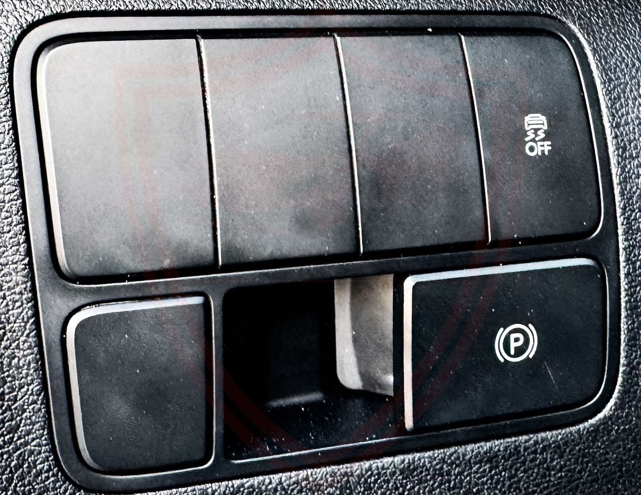 هيونداي ستاريا هيونداي ستاريا | 3.5 لتر | 2023 | خليجية | خالية من الحوادث | بحالة ممتازة | 1210 شهرياً