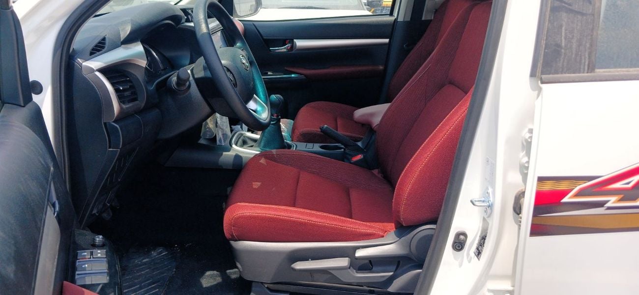 Toyota Hilux Toyota Hilux 2.4L Diesel Manual 2026YM