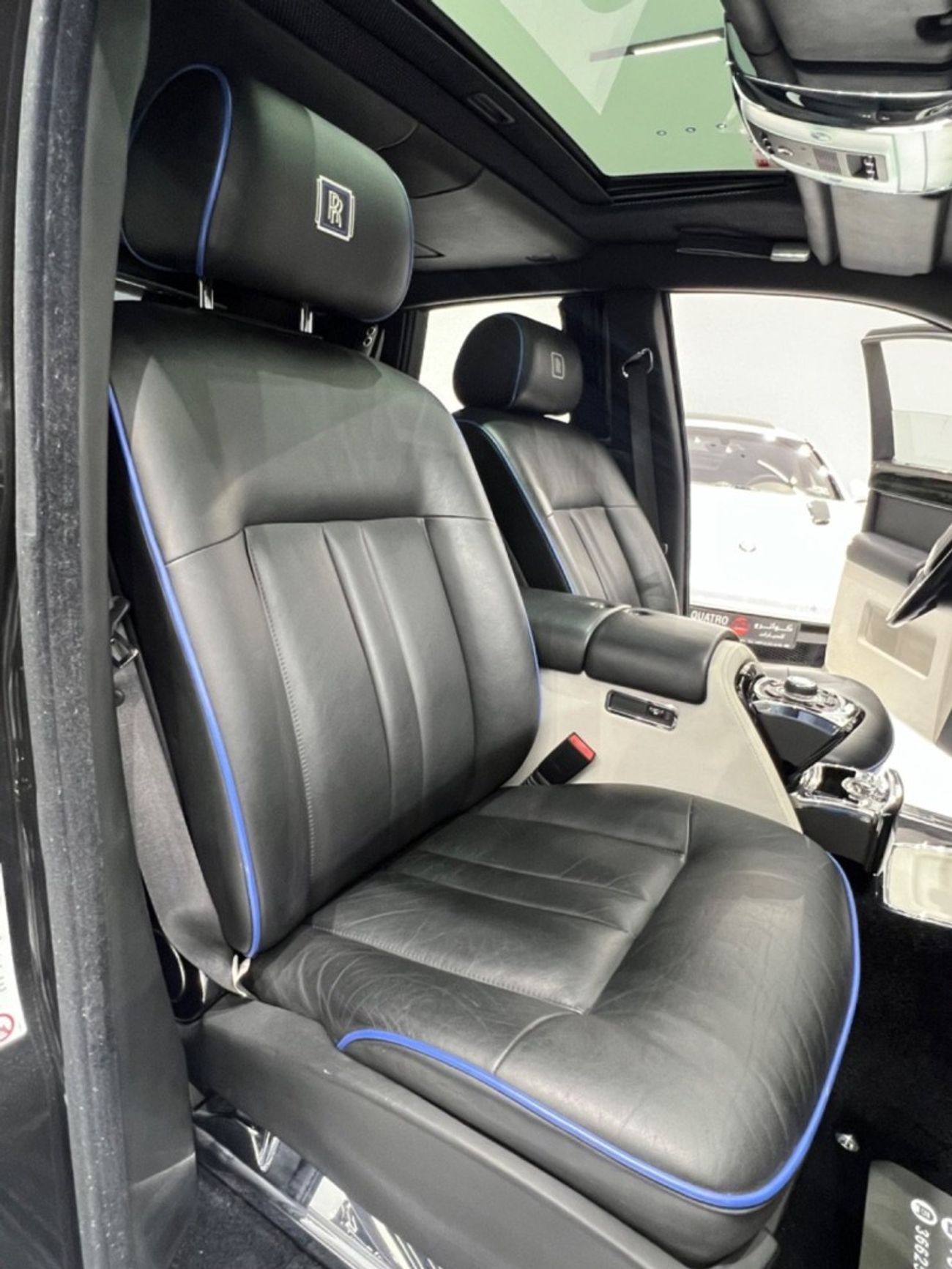 رولز رويس فانتوم Std 6.8L Sedan