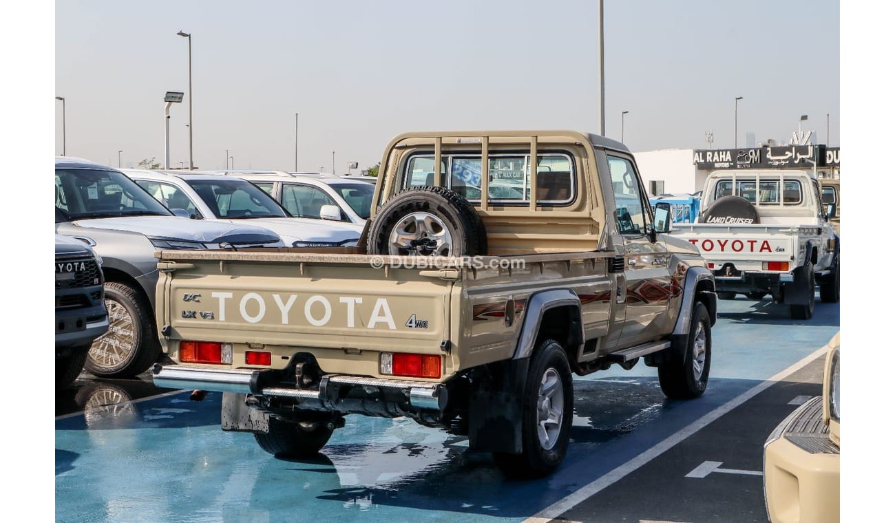 Toyota Land Cruiser Pick Up 2022 MODEL TOYOTA LAND CRUISER 79 SINGLE CAB PICKUP LX V6 4.0L PATROL 4WD MANUAL TRANSMISSION