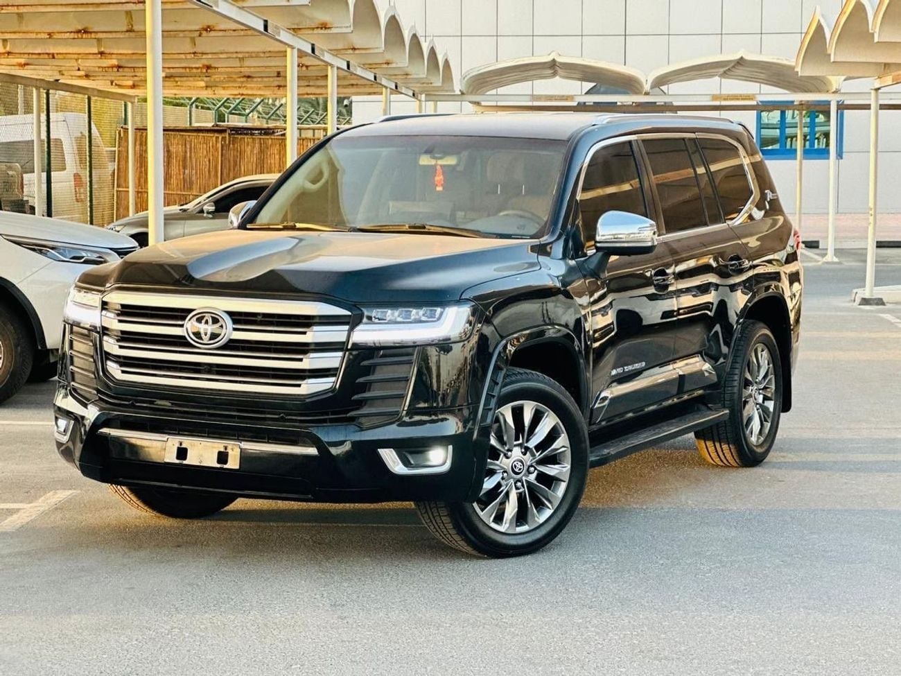 Toyota Land Cruiser GXR Toyota Landcruiser 2019 Facelift 2024 V6