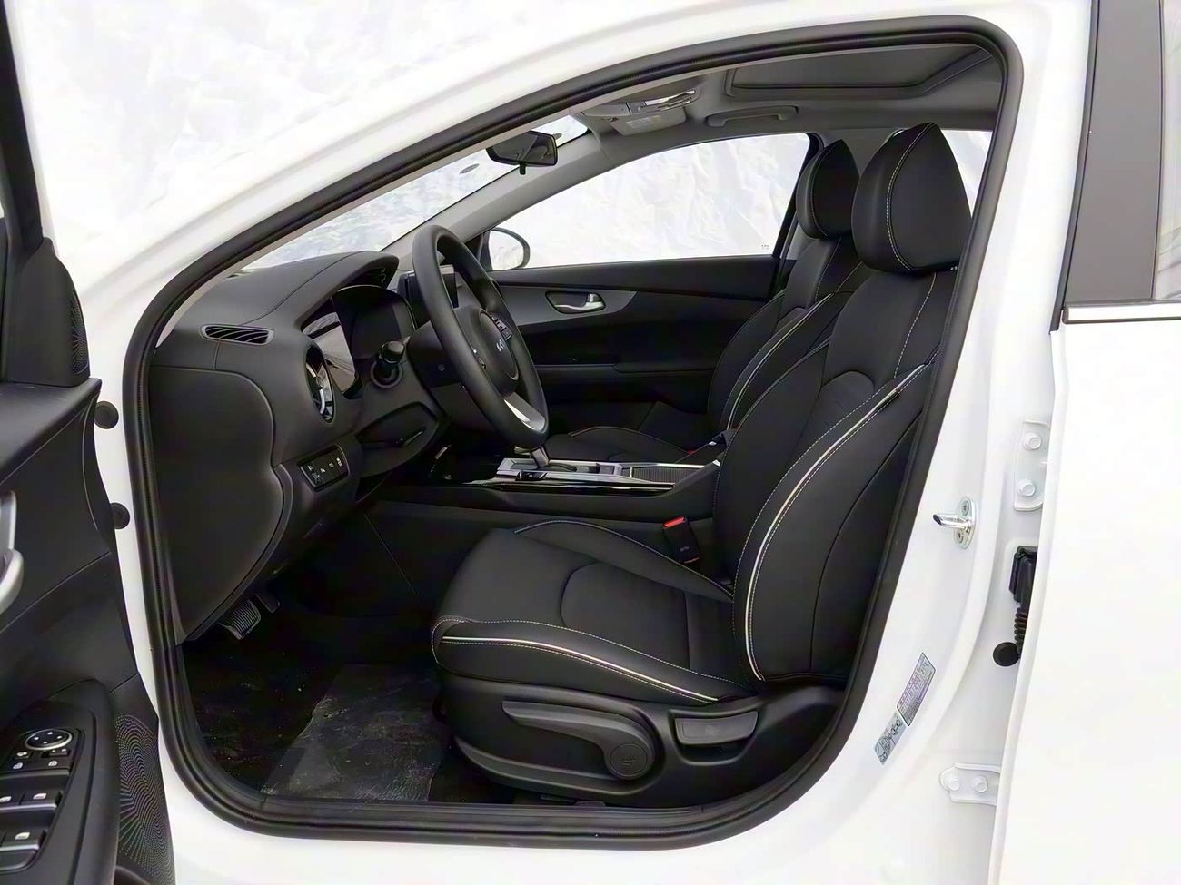 Kia K3 Kia 1.5L CVT Comfort Premium Edition with Sunroof | For Export