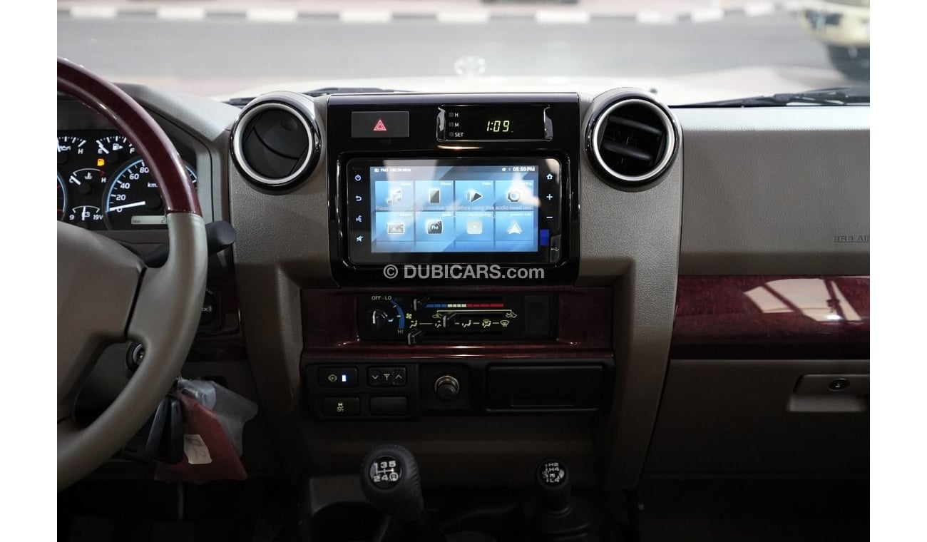 تويوتا لاند كروزر بيك آب Land Cruiser Pickup Double Cabin pickup 4.5L DIESEL V8 4WD Full Option 2023