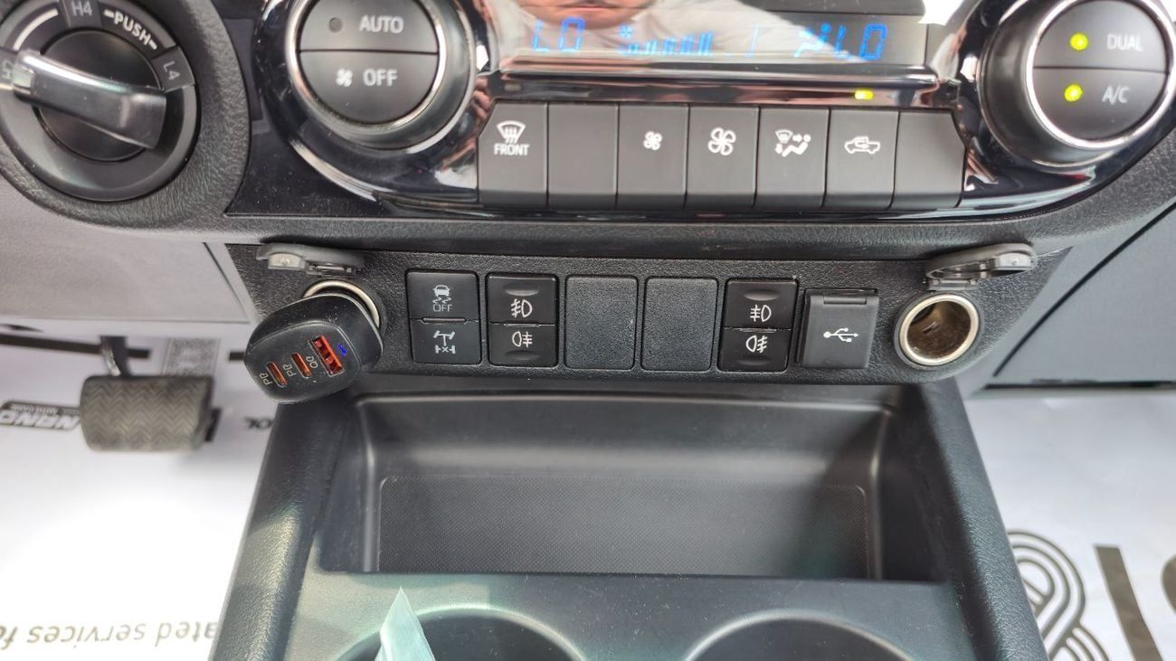 Toyota Hilux Adventure 4.0L AT Model Year 2024 Color White