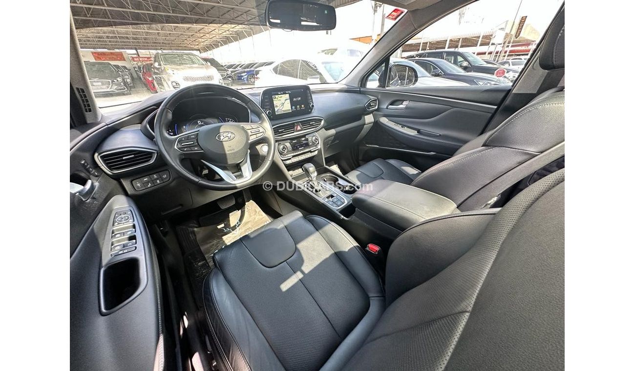 هيونداي سانتا في