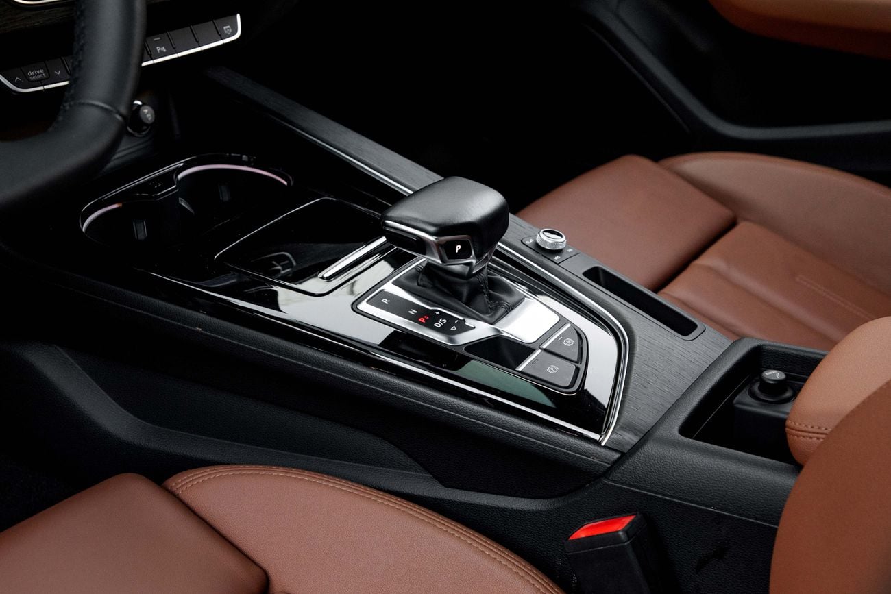 أودي A4 Audi A4 S-Line