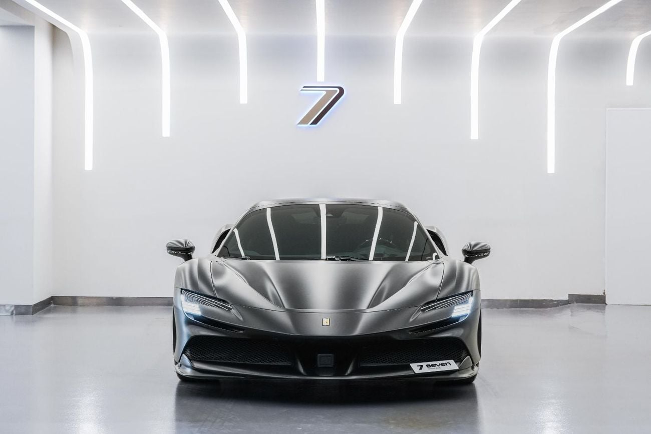 فيراري SF90 ستراديل SPIDER محرك هجين قابل للشحن V8 سعة 4.0 لتر | مواصفات أوروبية | حالة ممتازة