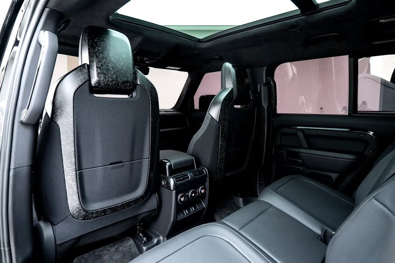 Land Rover Defender P635 OCTA BLACK EDITION | GCC DEALER WARRANTY & SERVICES