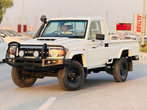 Toyota Land Cruiser Pick Up