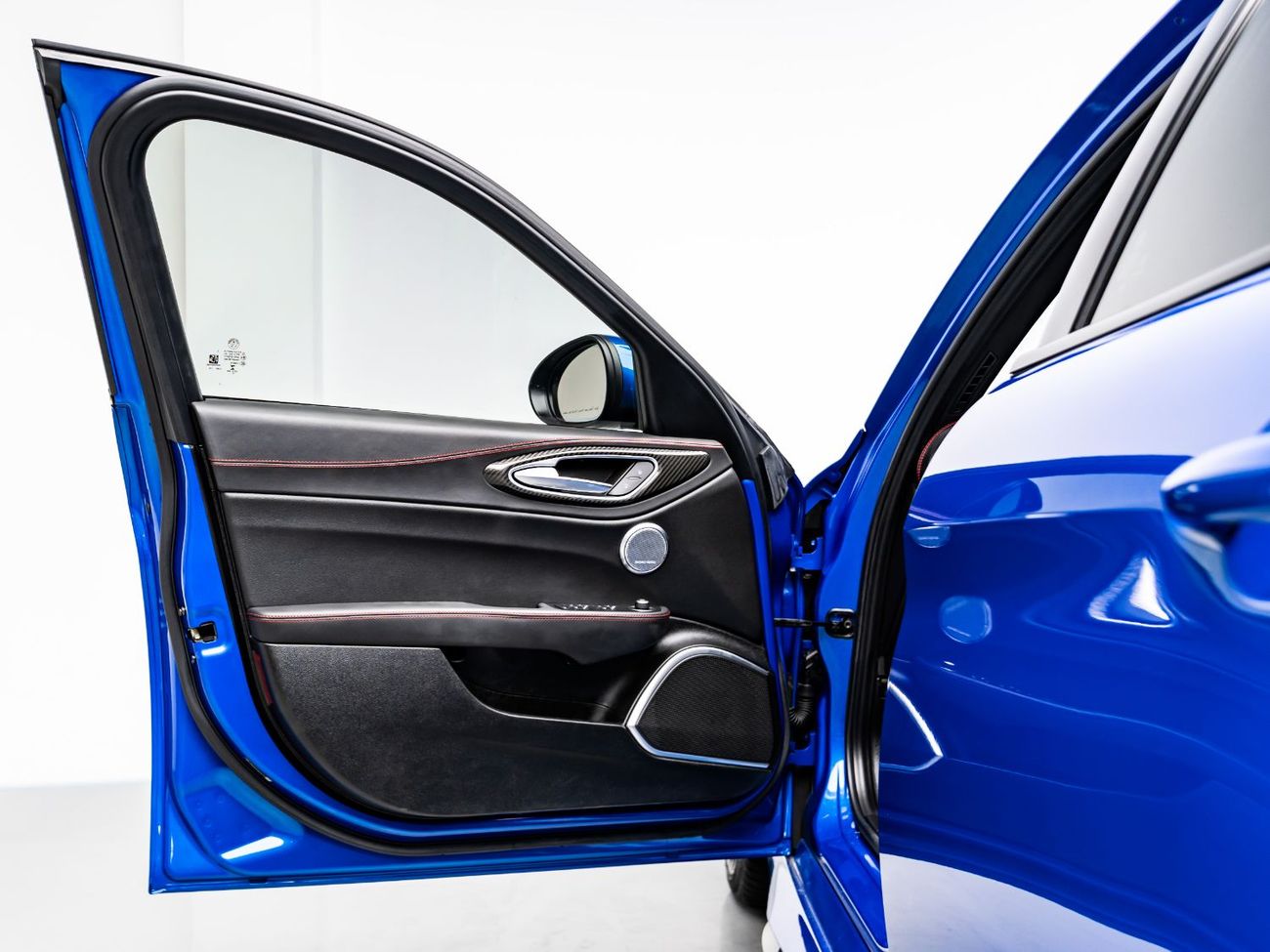 Alfa Romeo Giulia Quadrifoglio 2.9L (510 HP) 2021 Alfa Romeo Giulia Quadrifoglio,  November 2026 Alfa Warranty + Servi