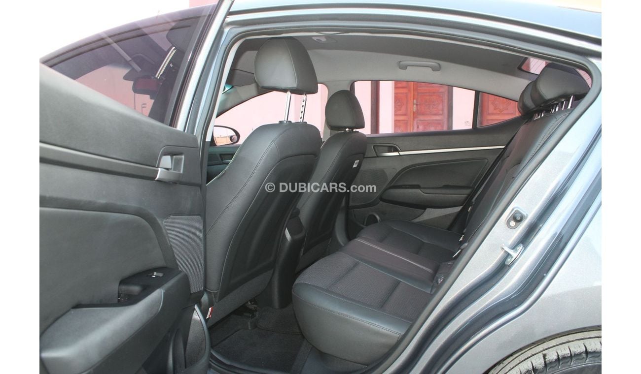 Hyundai Avante Hyundai Avante 2018 imported papers from Korea customs, in excellent condition, without accidents, v