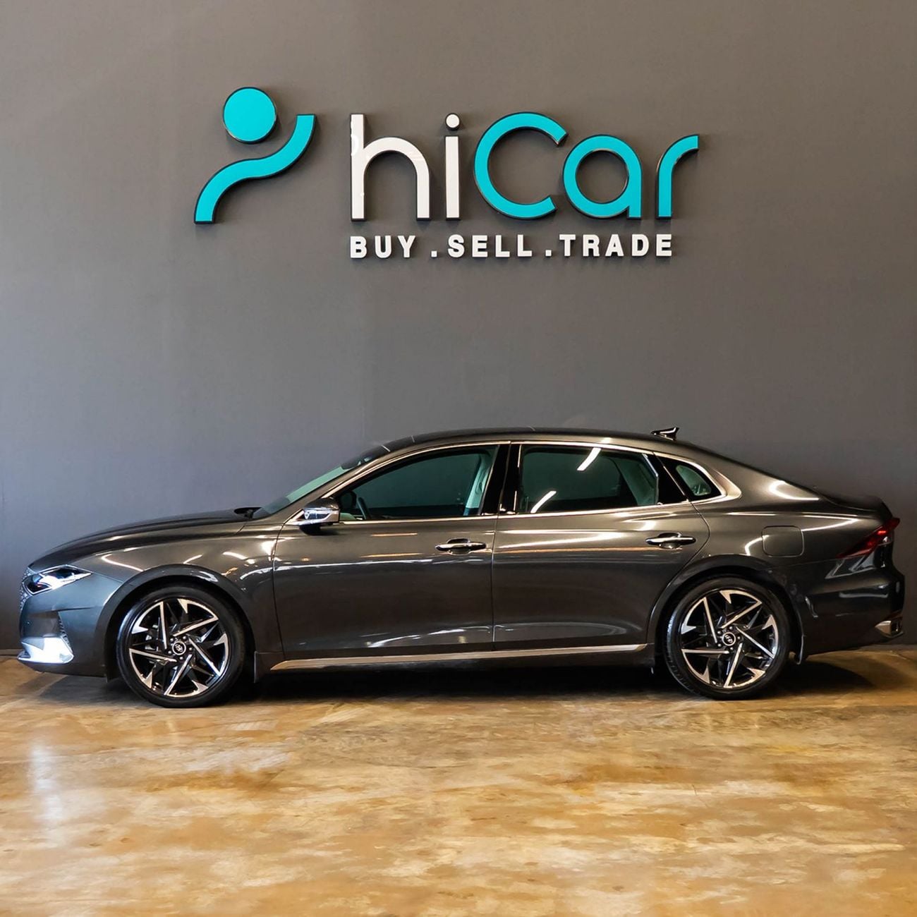 Hyundai Azera AED 1,915 P.M • 0% Downpayment • Hyundai Azera Calligraphy • Agency Warranty