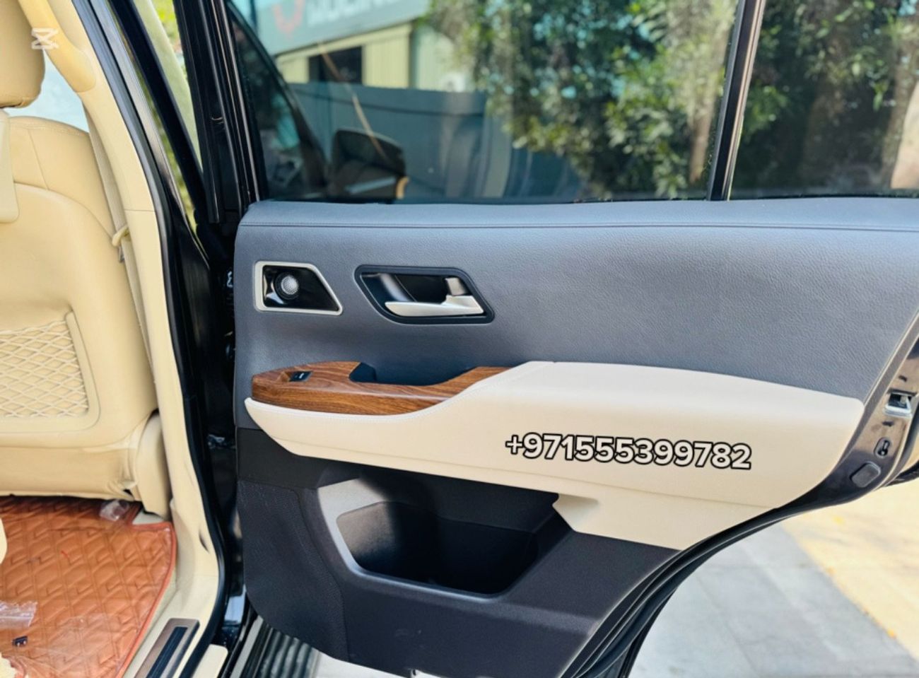 Toyota Land Cruiser Toyota Land Cruiser 2016 upgraded to 2025 complete with dashboard