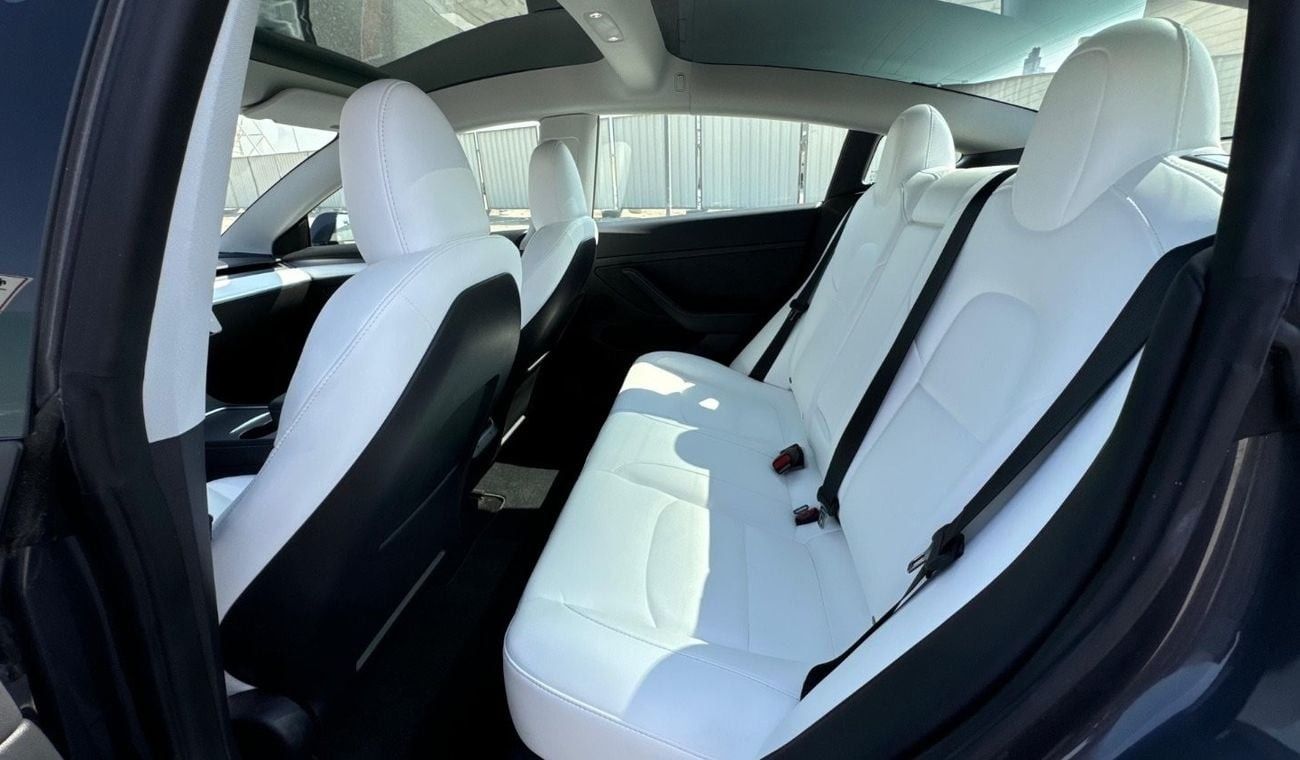 تسلا موديل 3