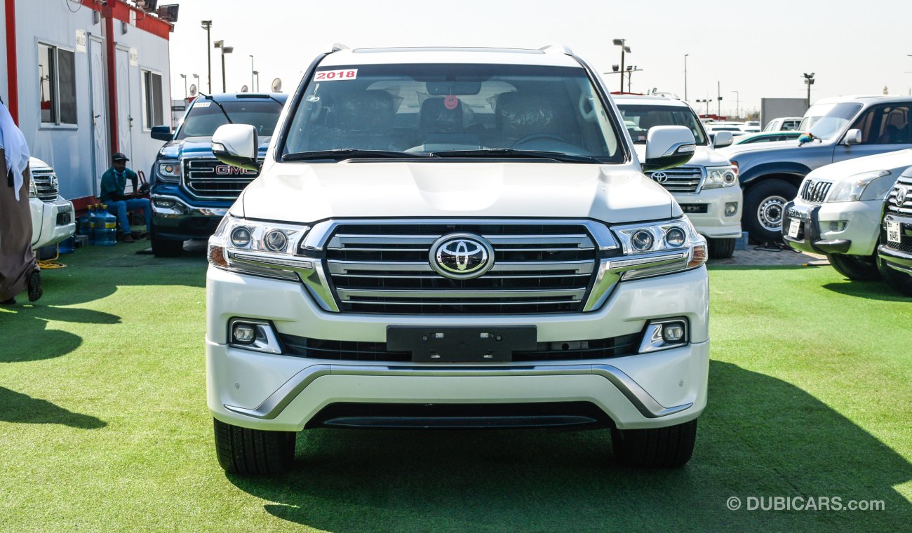 Toyota Land Cruiser VXR 5.7 V8