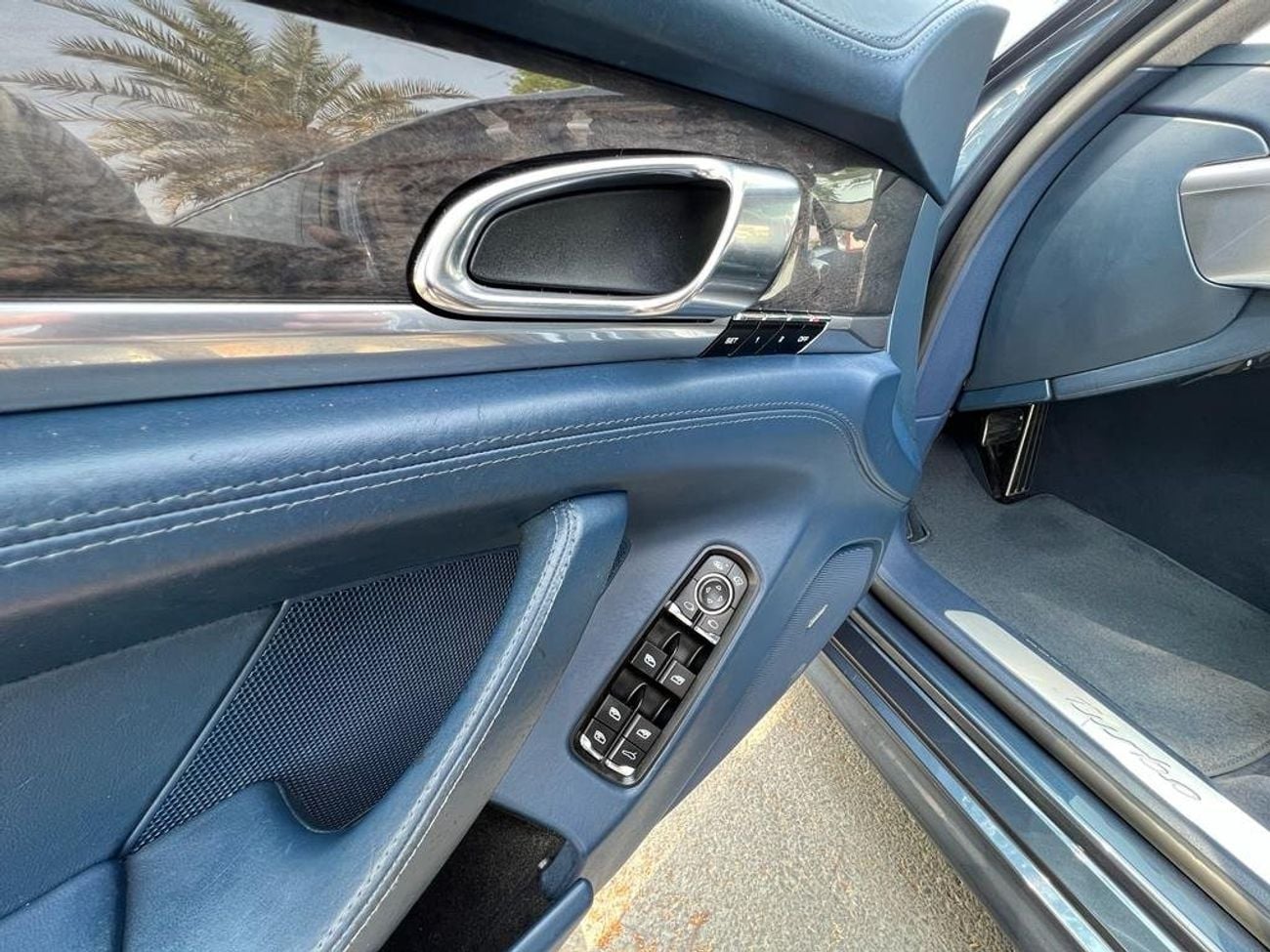 Porsche Panamera PORSCHE PANAMERA TURBO TOP LINE 2012 GCC ORIGINAL PAINT WITH ONE YEAR WARRANTY